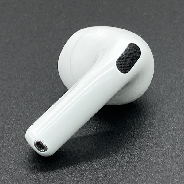 【中古】AirPods 4 (L側 )（アクティブノイズキャンセリング搭載）【秋葉原】