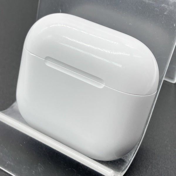 Apple 【中古】AirPods 4 （ANC）ワイヤレス充電ケース【名古屋】 – e