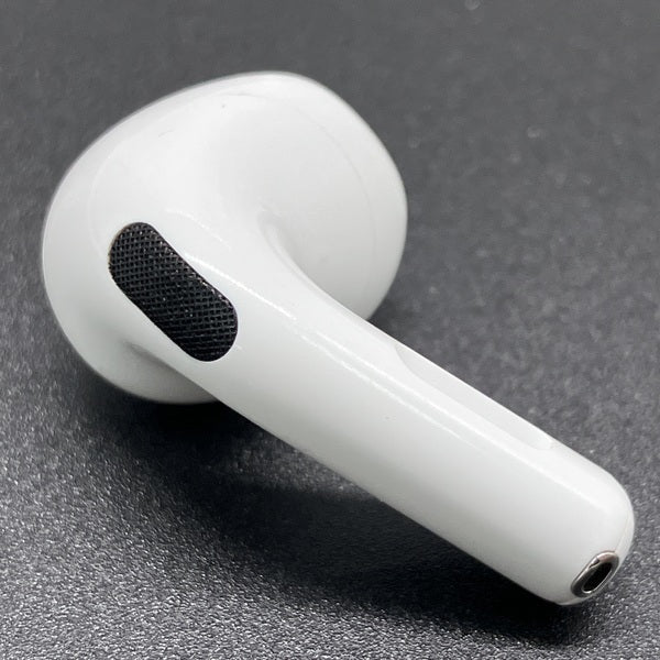 【中古】AirPods 4（R側）（アクティブノイズキャンセリング搭載）【日本橋】