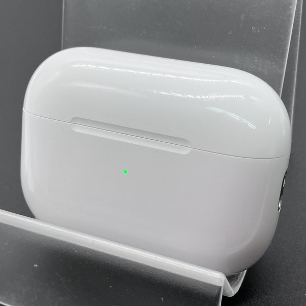 Apple 【中古】MagSafe充電ケース(USB-C)付きAirPods Pro(第2世代