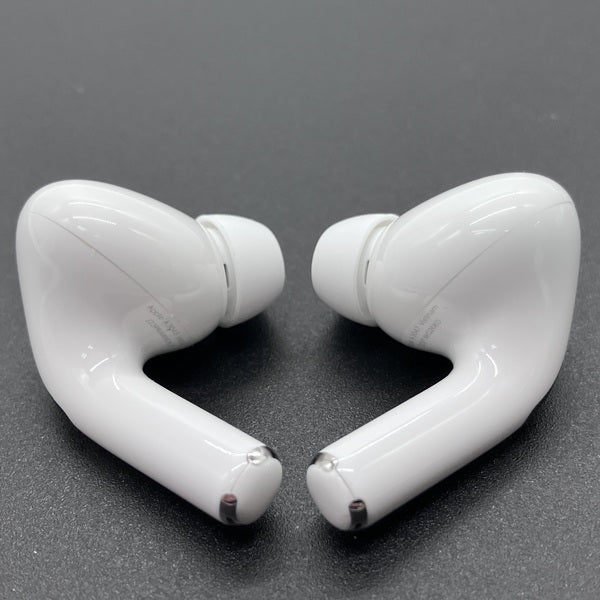Apple 【中古】MagSafe充電ケース(USB-C)付きAirPods Pro(第2世代 Apple 【中古】MagSafe充電ケース(USB-C)付きAirPods Pro(第2世代