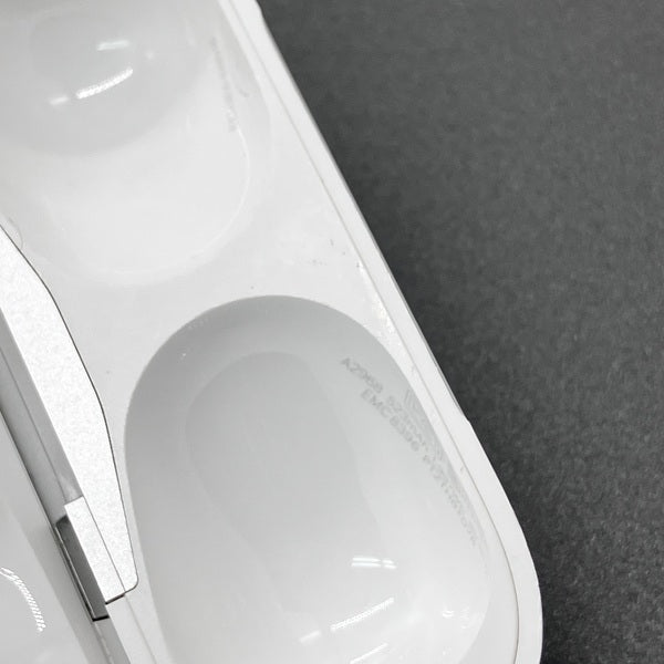 Apple 【中古】AirPods Pro (第2世代) MagSafe充電ケース(USB-C