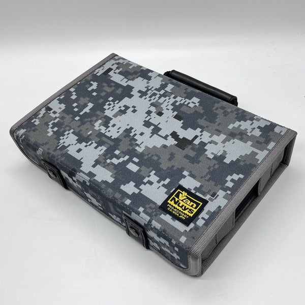 【中古】仕切りの位置が変えられるイヤフォンケース/6個用(デジタル迷彩/Digital Navy)【VC820-DIGI-NAVY】【秋葉原】