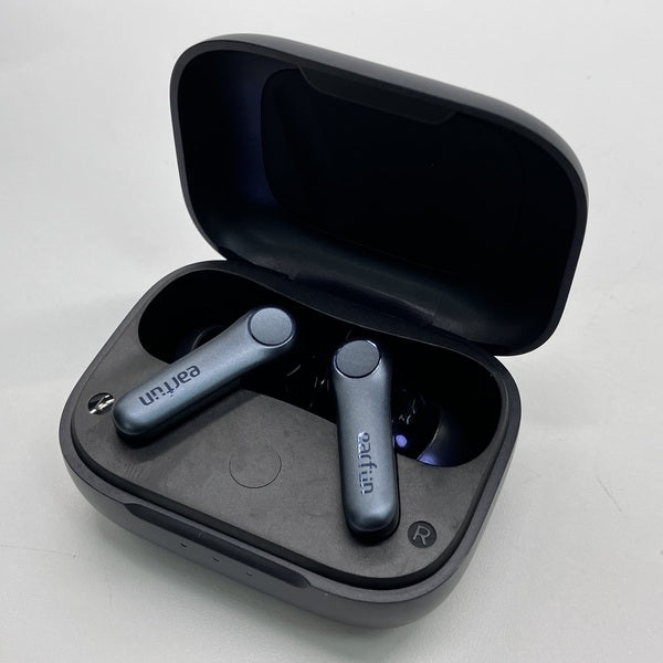 【中古】Air Pro 4 - Black【秋葉原】