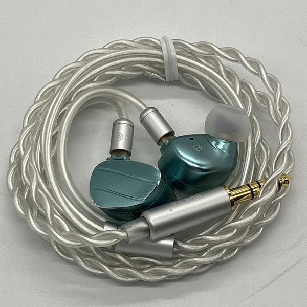 BQEYZ 【中古】Cloud シアン（4.4mm）【秋葉原】 – e☆イヤホン