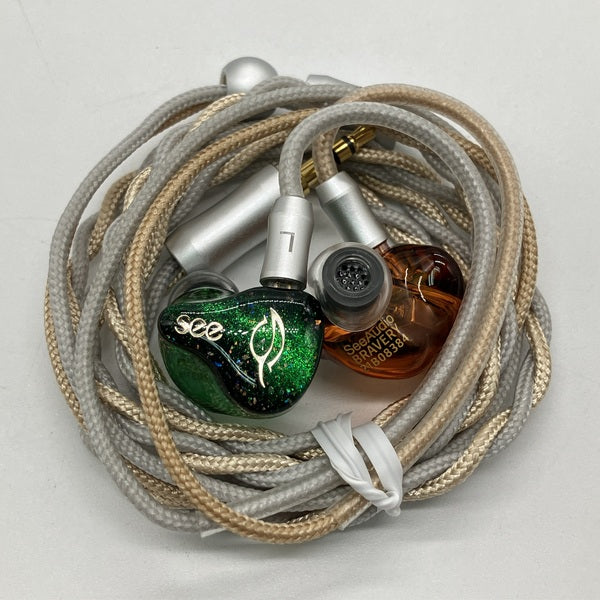 See audio 【中古】Bravery24【秋葉原】 – e☆イヤホン