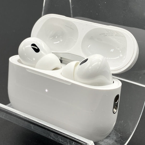 【中古】MagSafe充電ケース(USB-C)付きAirPods Pro(第2世代) MTJV3JA【秋葉原】