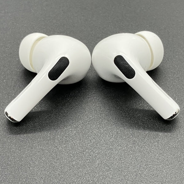 Apple 【中古】MagSafe充電ケース(USB-C)付きAirPods Pro(第2世代