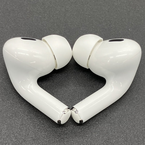 Apple 【中古】MagSafe充電ケース(USB-C)付きAirPods Pro(第2世代