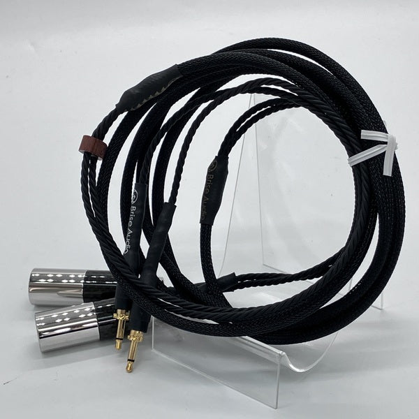 【中古】UPG001HP Ref. [final-3極XLR x2(カーボンステンレス) 2.5m]【秋葉原】