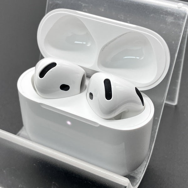 【中古】AirPods 4 MXP63J/A【秋葉原】