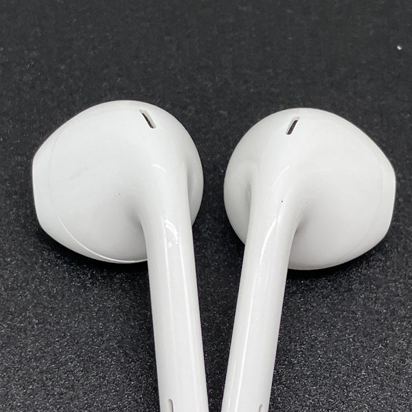 【中古】Apple EarPods with Remote and Mic【秋葉原】