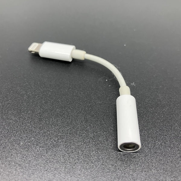 【中古】Lightning - 3.5 mmヘッドフォンジャックアダプタ【秋葉原】