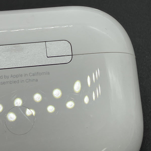 Apple 【中古】MagSafe充電ケース(USB-C)付きAirPods Pro(第2世代