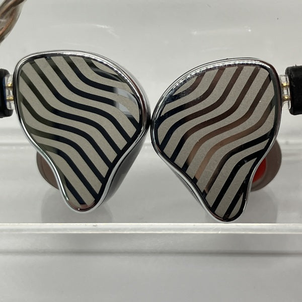 【中古】JH3 Black 【FIO-IEM-JH3-B】【日本橋】