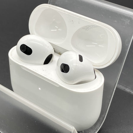 Apple 【中古】Airpods MPNY3J/A 3rd Generation Lightning充電ケース