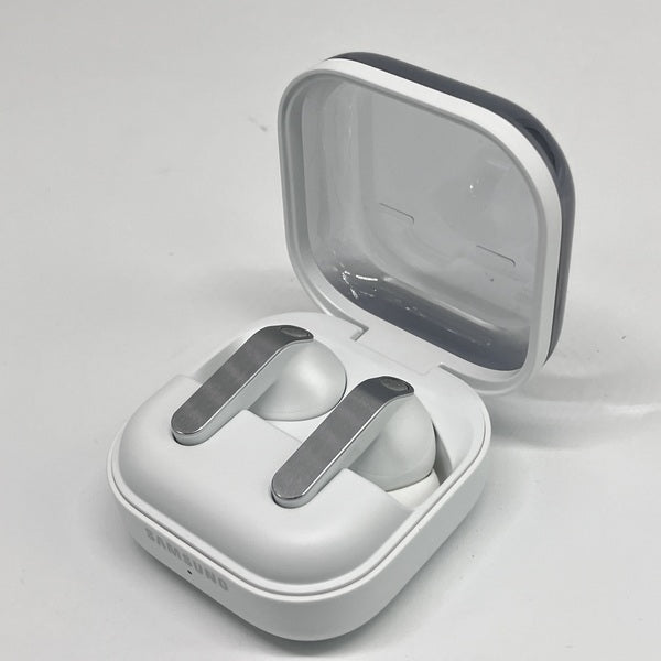 【中古】Samsung Galaxy Buds4 Pro White【秋葉原】
