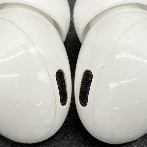 Apple 【中古】MagSafe充電ケース(USB-C)付きAirPods Pro(第2世代