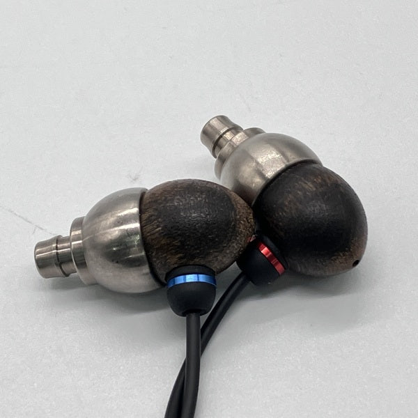 音茶楽 【中古】Donguri-楓（KAEDE）【秋葉原】 – e☆イヤホン