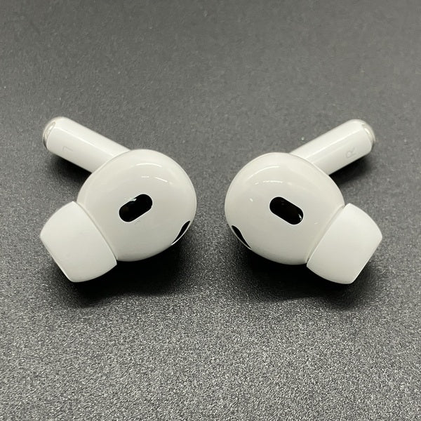 Apple 【中古】MagSafe充電ケース(USB-C)付きAirPods Pro(第2世代