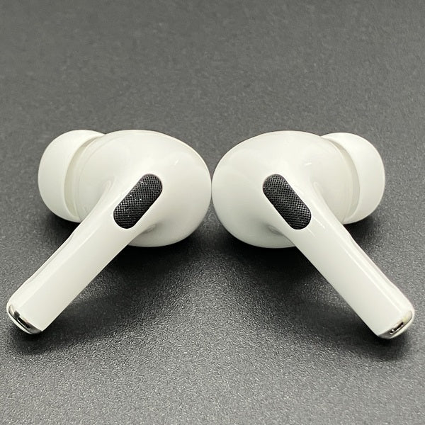 Apple 【中古】MagSafe充電ケース(USB-C)付きAirPods Pro(第2世代