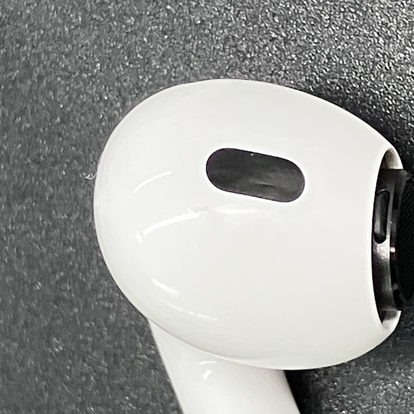 Apple 【中古】MagSafe充電ケース(USB-C)付きAirPods Pro(第2世代