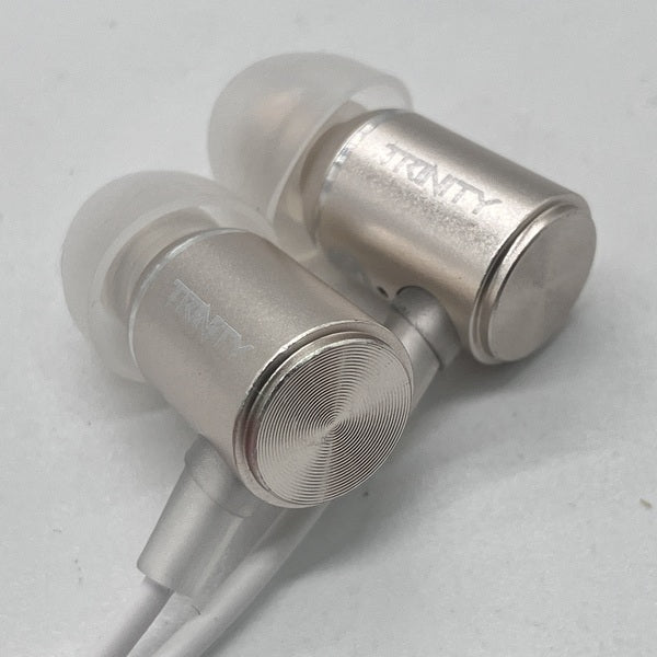 【中古】TRINITY USB-C Champagne Gold 【AZL-TRINITY-UC-GLD】【秋葉原】