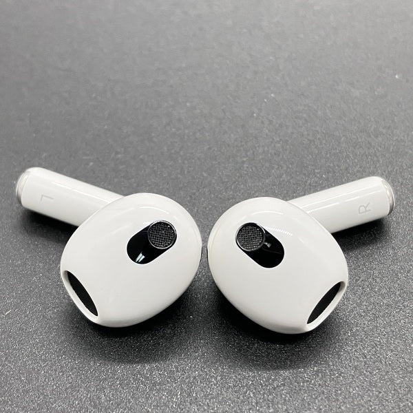 Apple 【中古】Airpods MPNY3J/A 3rd Generation Lightning充電ケース