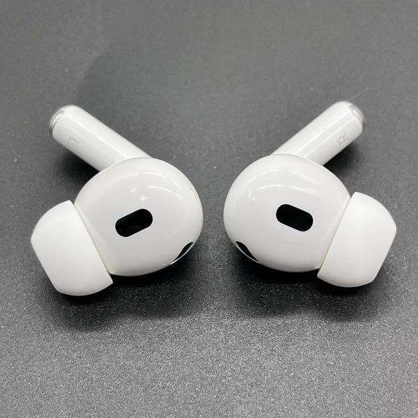 Apple 【中古】MagSafe充電ケース(USB-C)付きAirPods Pro(第2世代