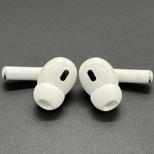 Apple 【中古】MagSafe充電ケース(USB-C)付きAirPods Pro(第2世代