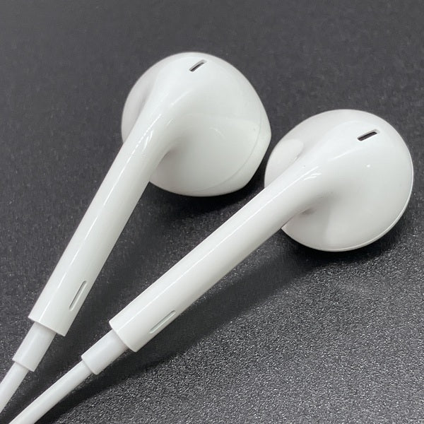 【中古】EarPods with Lightning Connector【名古屋】