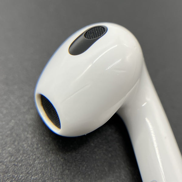 Apple 【中古】Airpods MPNY3J/A 3rd Generation Lightning充電ケース