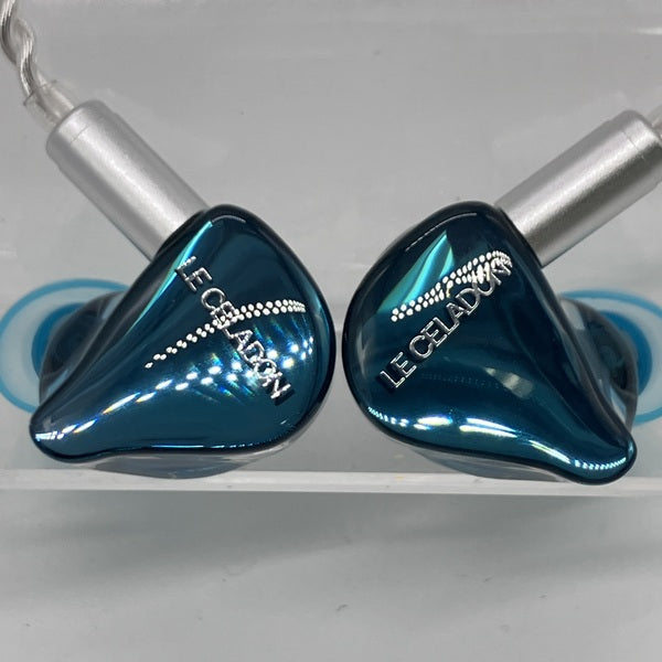 【中古】LE CELADON 【AZL-LECELADON】【秋葉原】