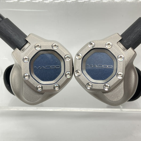 【中古】Typ821 【MDO-T821-TI】【秋葉原】