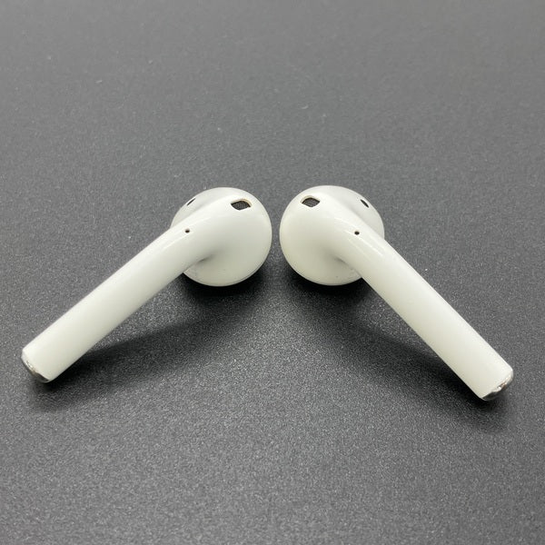 Apple 【中古】AirPods with Charging Case MV7N2J/A【名古屋】 – e
