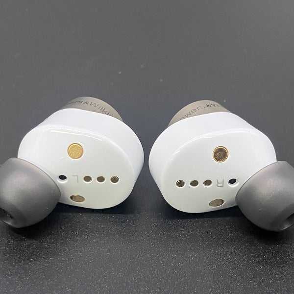 Bowers & Wilkins 【中古】PI7 ホワイト【秋葉原】 – e☆イヤホン