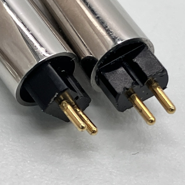 【新品同様】final MMCX-4.4mm シルバーコートリケーブル C106 final MMCX 4.4mm シルバーコートケーブル Final mmcx さらとが's