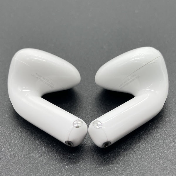 Apple 【中古】AirPods 4 MXP93J/A（アクティブノイズキャンセリング