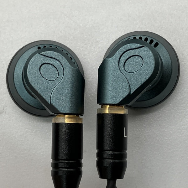 【中古】YINCROW RHINO【秋葉原】