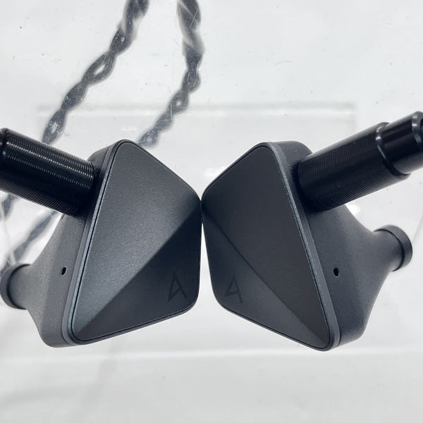 【中古】AK ZERO1 Black 【IRV-AK-ZERO1-BLK】【秋葉原】