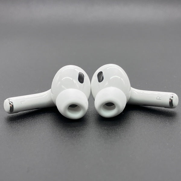 Apple 【中古】MagSafe充電ケース(USB-C)付きAirPods Pro(第2世代
