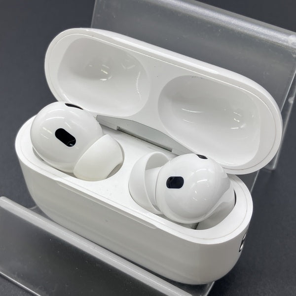 【中古】MagSafe充電ケース(USB-C)付きAirPods Pro(第2世代) MTJV3JA【秋葉原】