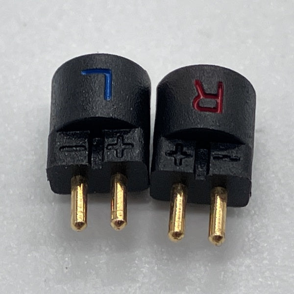 【中古】okcsc 2Pinオス to MMCXメス変換アダプタ【秋葉原】