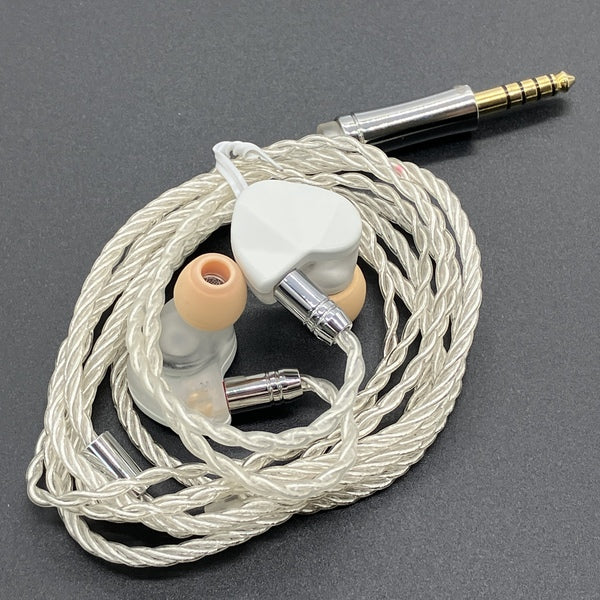 See audio 【中古】Rinko White 日本向け4.4mmバランスプラグ仕様