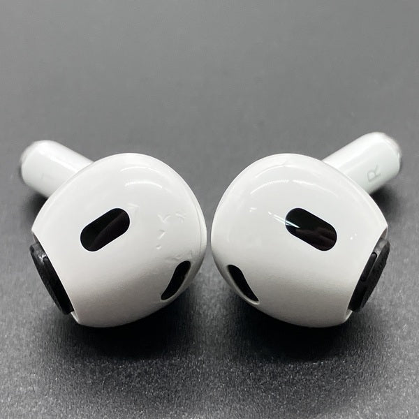Apple 【中古】MagSafe充電ケース(USB-C)付きAirPods Pro(第2世代