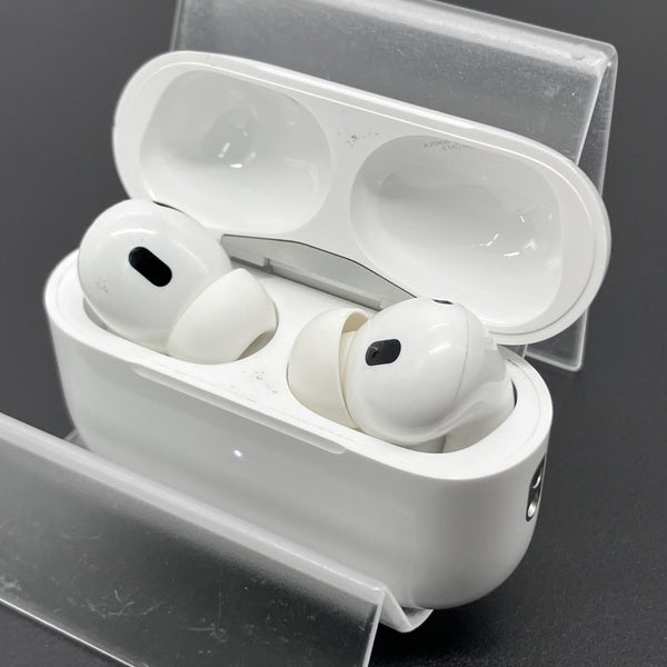 【中古】MagSafe充電ケース(USB-C)付きAirPods Pro(第2世代) MTJV3JA【秋葉原】