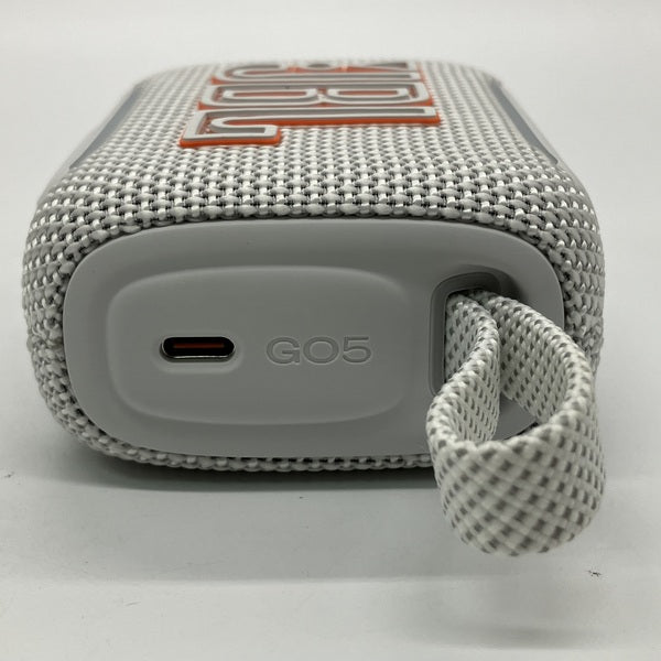 【中古】GO 5 ホワイト【JBLGO5WHTJN】【秋葉原】
