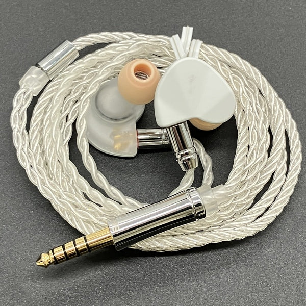 See audio 【中古】Rinko White 日本向け4.4mmバランスプラグ仕様