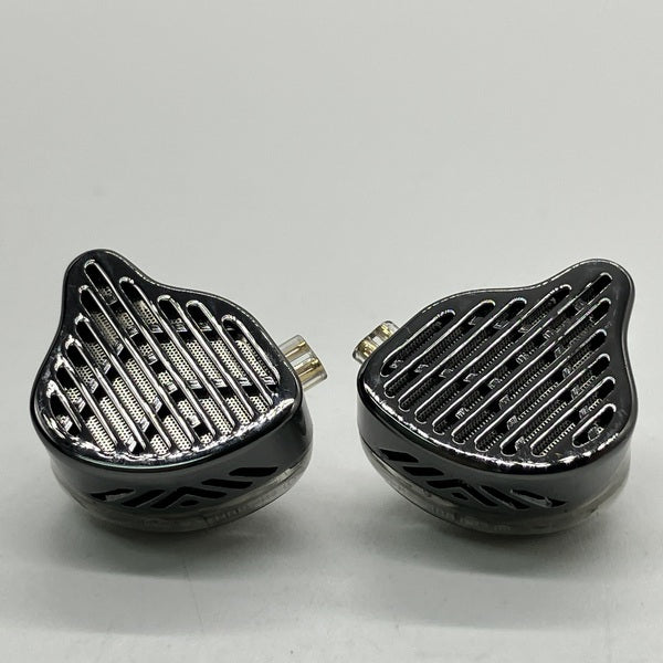 【中古】KZ x HBB PR2(ケーブル欠品)【秋葉原】