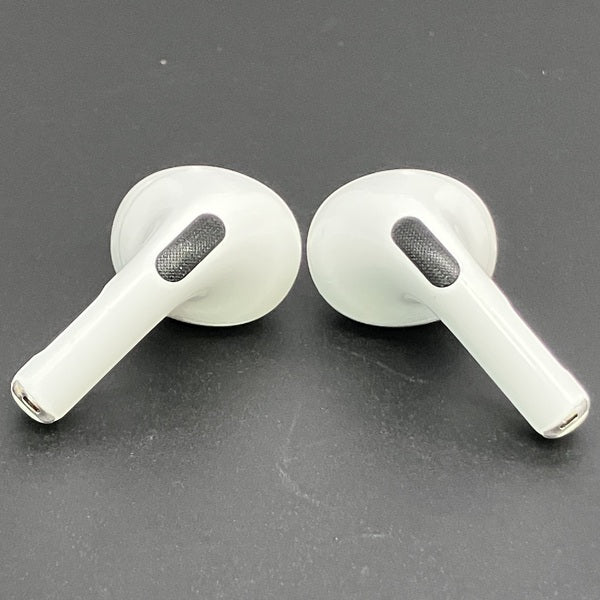 Apple 【中古】MagSafe充電ケース(USB-C)付きAirPods Pro(第2世代